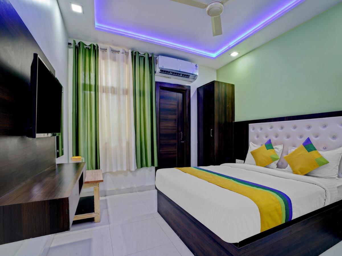 Hotel The Orient Tree, Agra Agra  Exterior photo